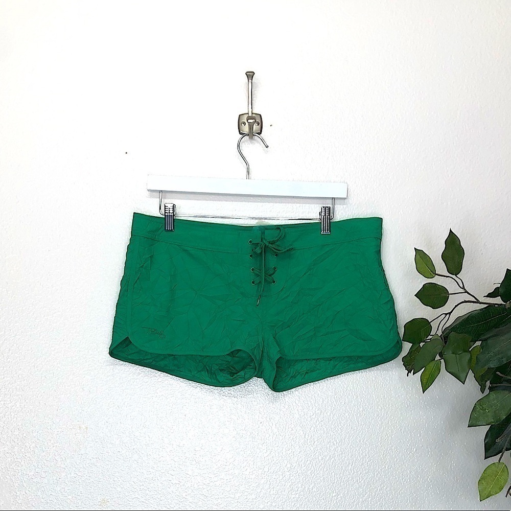 NWT Ray Green Swim Shorts
